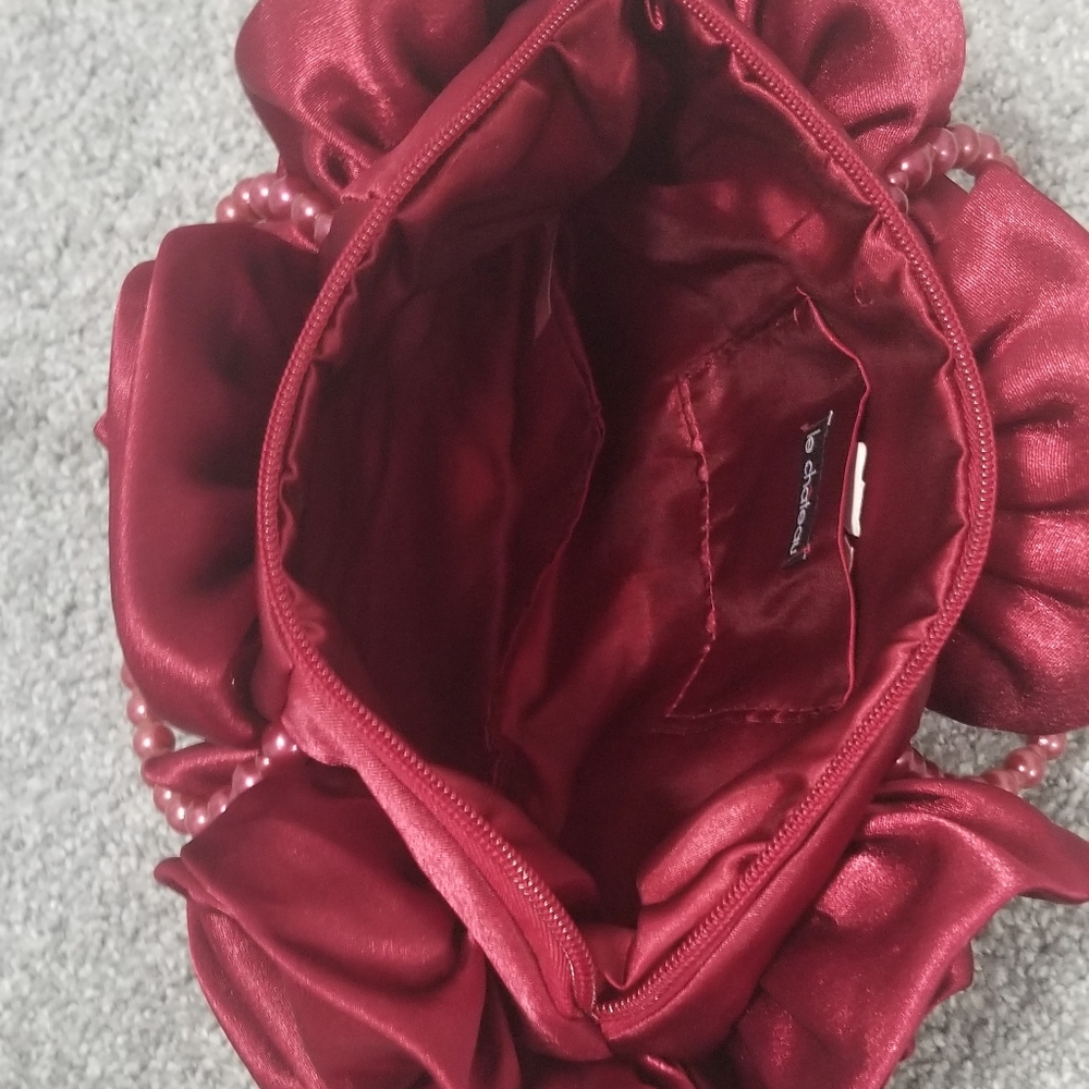 Red handbag - Picture 2 of 2